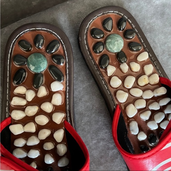 Reflexology Foot Massager, Stone Massage Slippers Sandals Shoes Slides - Picture 2 of 6